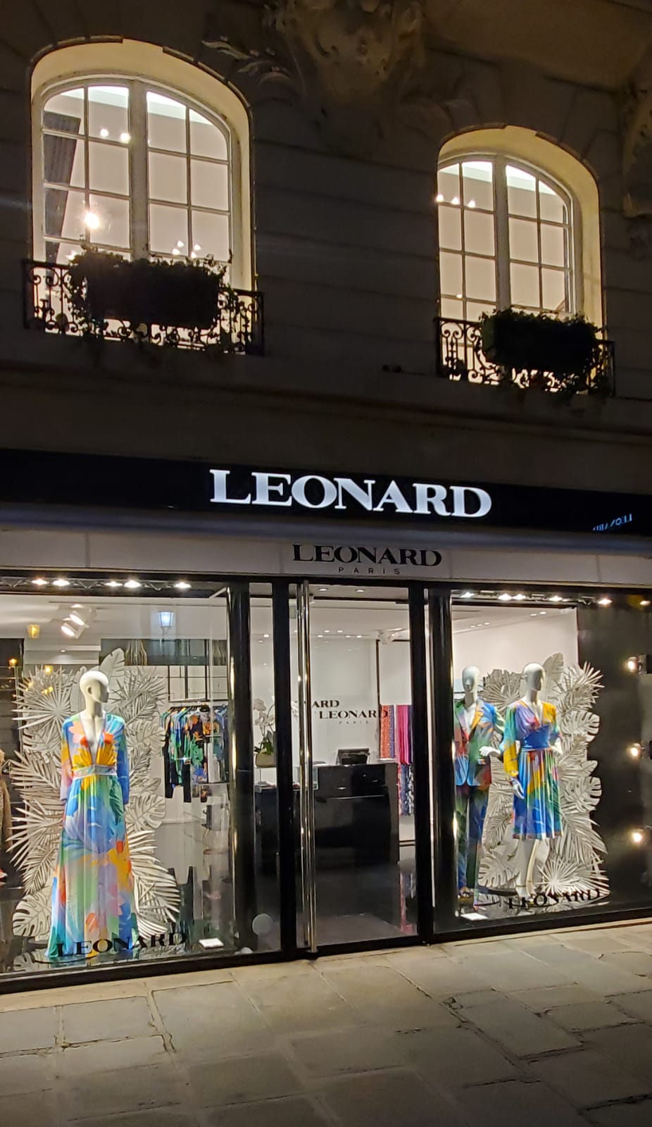 Fashion Shop Leonard Paris